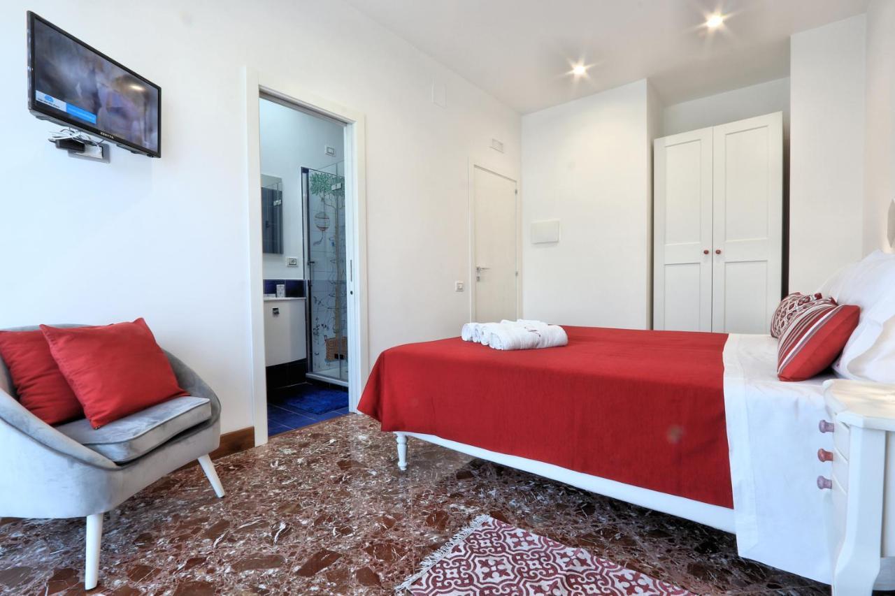 Bed and Breakfast Casa Nina Deluxe Salerno Exteriér fotografie